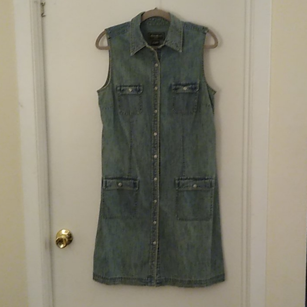 Sleeveless vintage denim dress